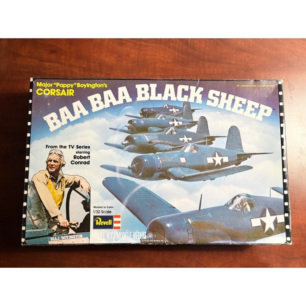 Vintage 1976 Revell Baa Baa Black Sheep F4U-1 Corsair 1/32 Model Kit H-580-3800
